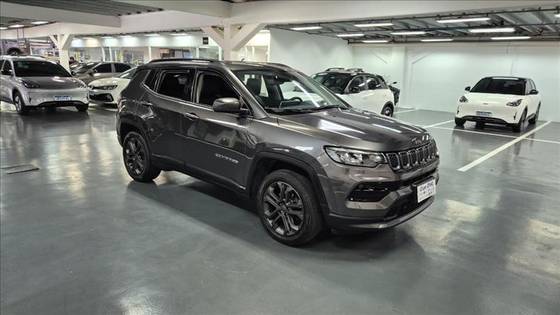 JEEP COMPASS 1.3 T270 TURBO FLEX LONGITUDE AT6 JEEP COMPASS 1.3 T270 TURBO FLEX LONGITUDE AT6